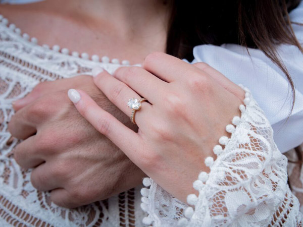 customize lab grown diamond ring