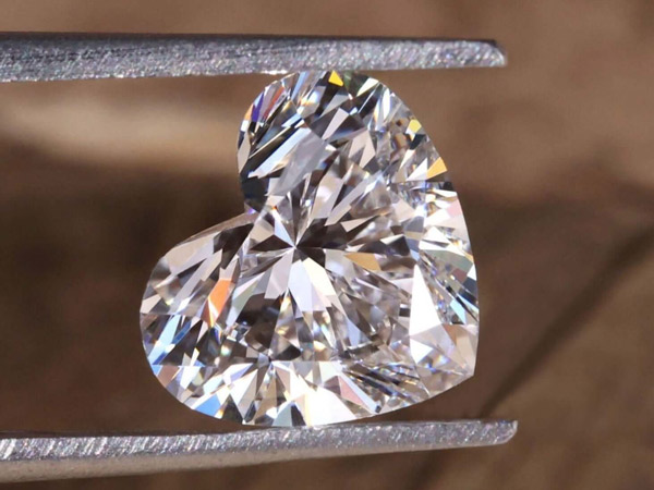 Loose Heart Shaped Diamond