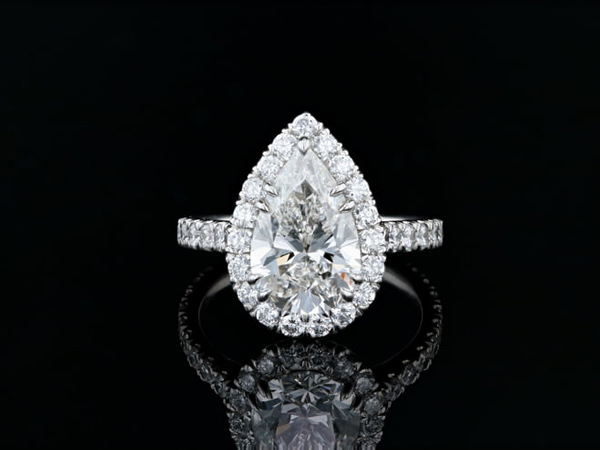 pear shaped loose diamond